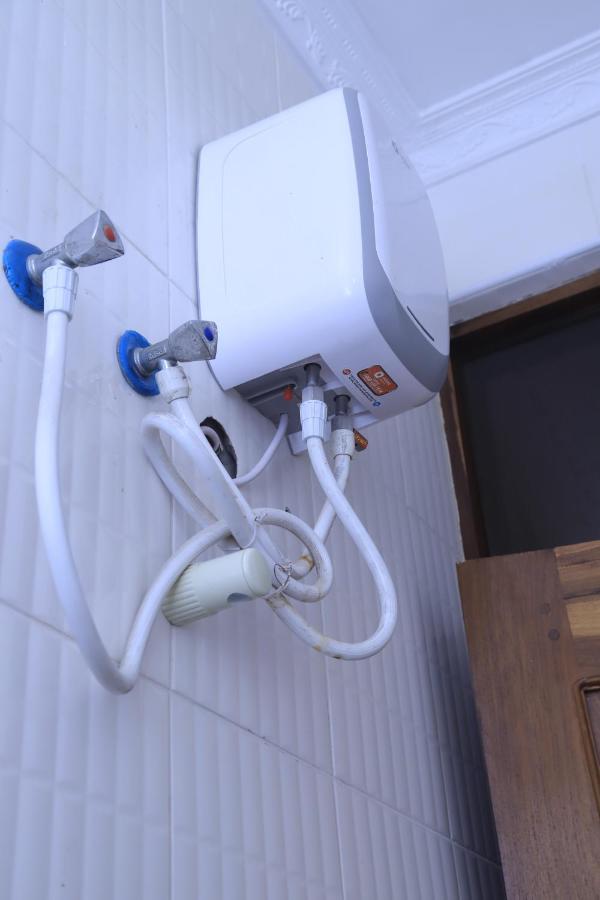 B10 Airport Lodge 다르에스살람 외부 사진
