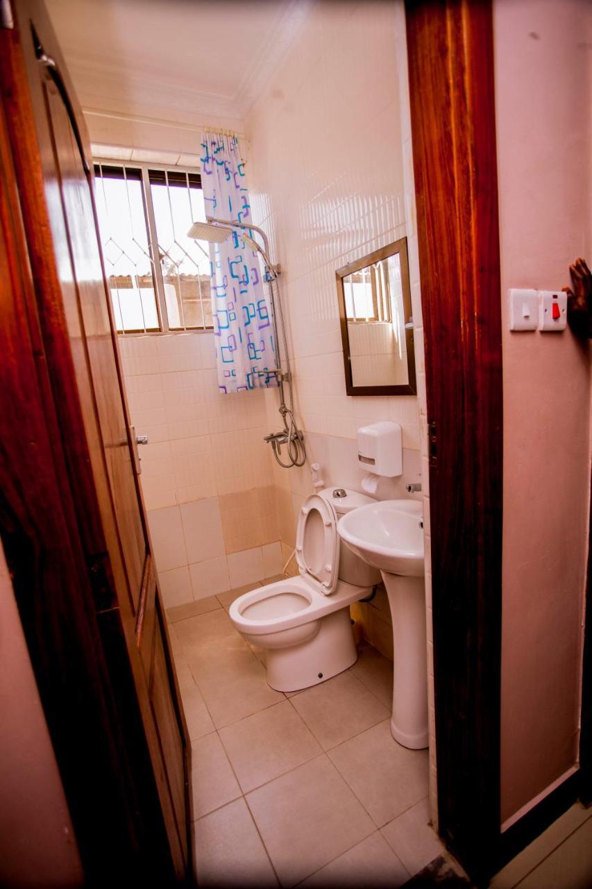 B10 Airport Lodge 다르에스살람 외부 사진